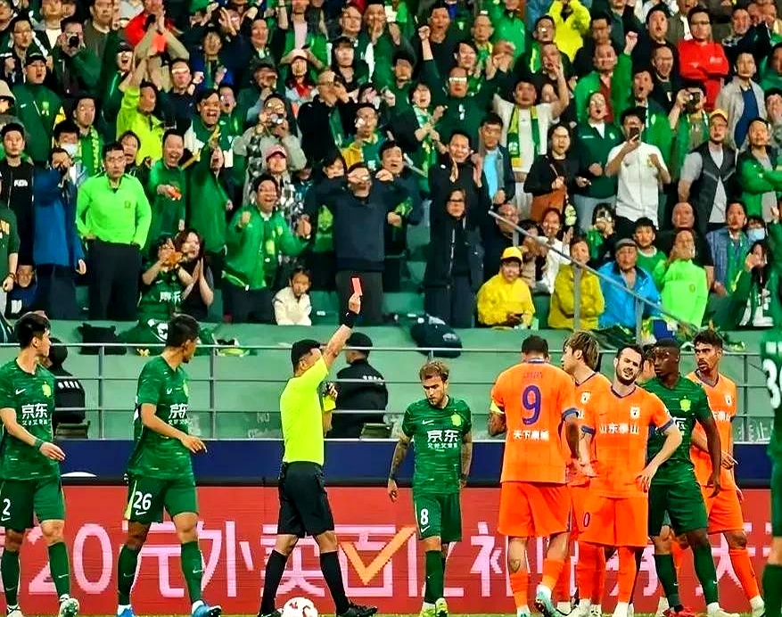 开云-清晨体能课后，北京国安再遭质疑备战欧联，话题不断，更衣室氛围转暖的简单介绍